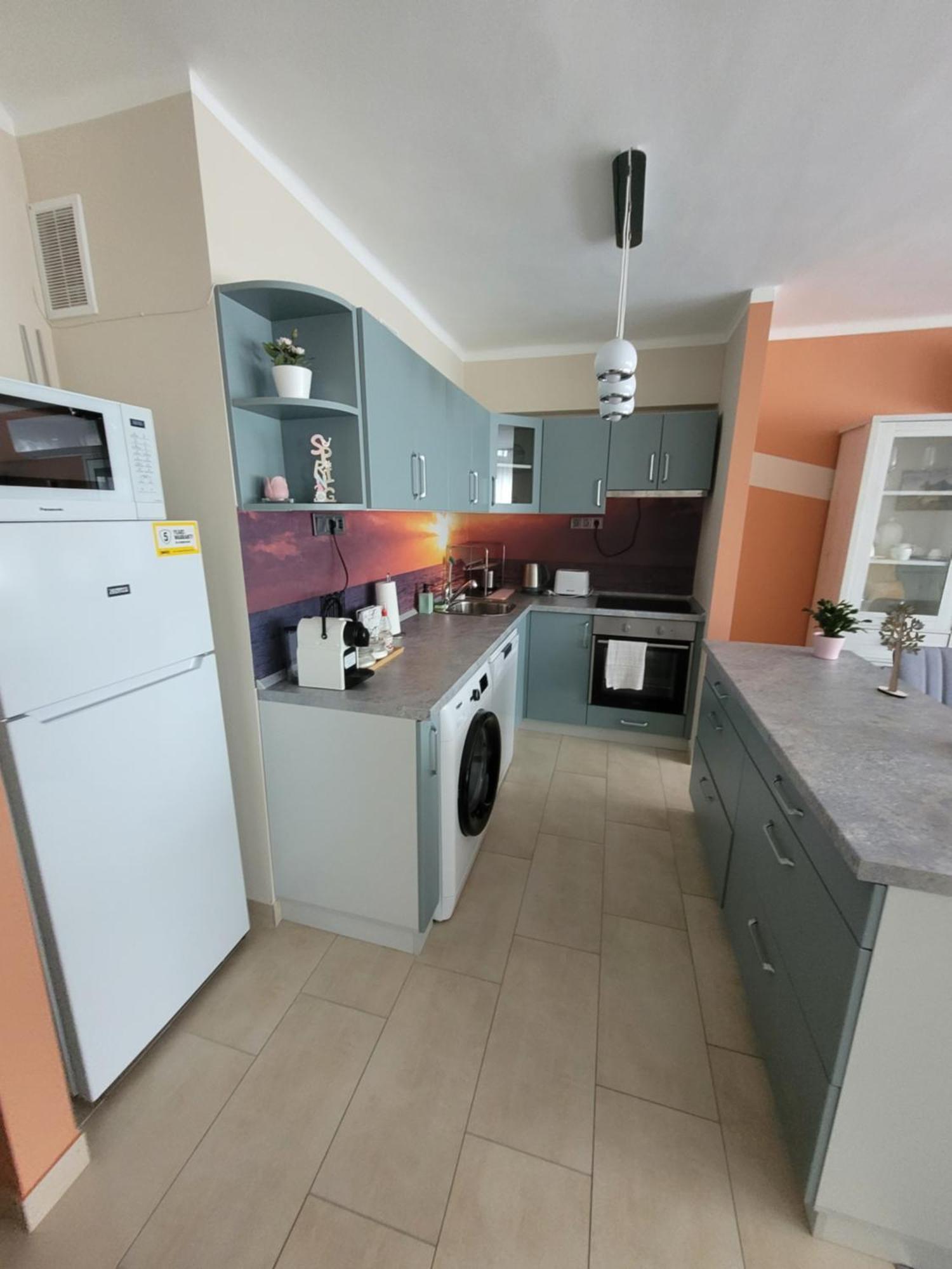 SalgótarjánKrisztina Apartmanアパートメント エクステリア 写真