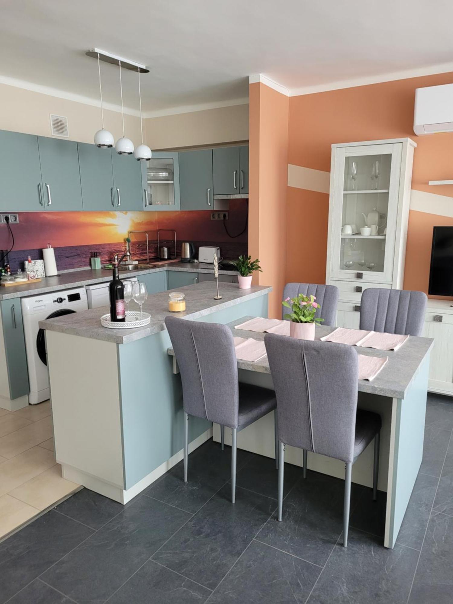 SalgótarjánKrisztina Apartmanアパートメント エクステリア 写真